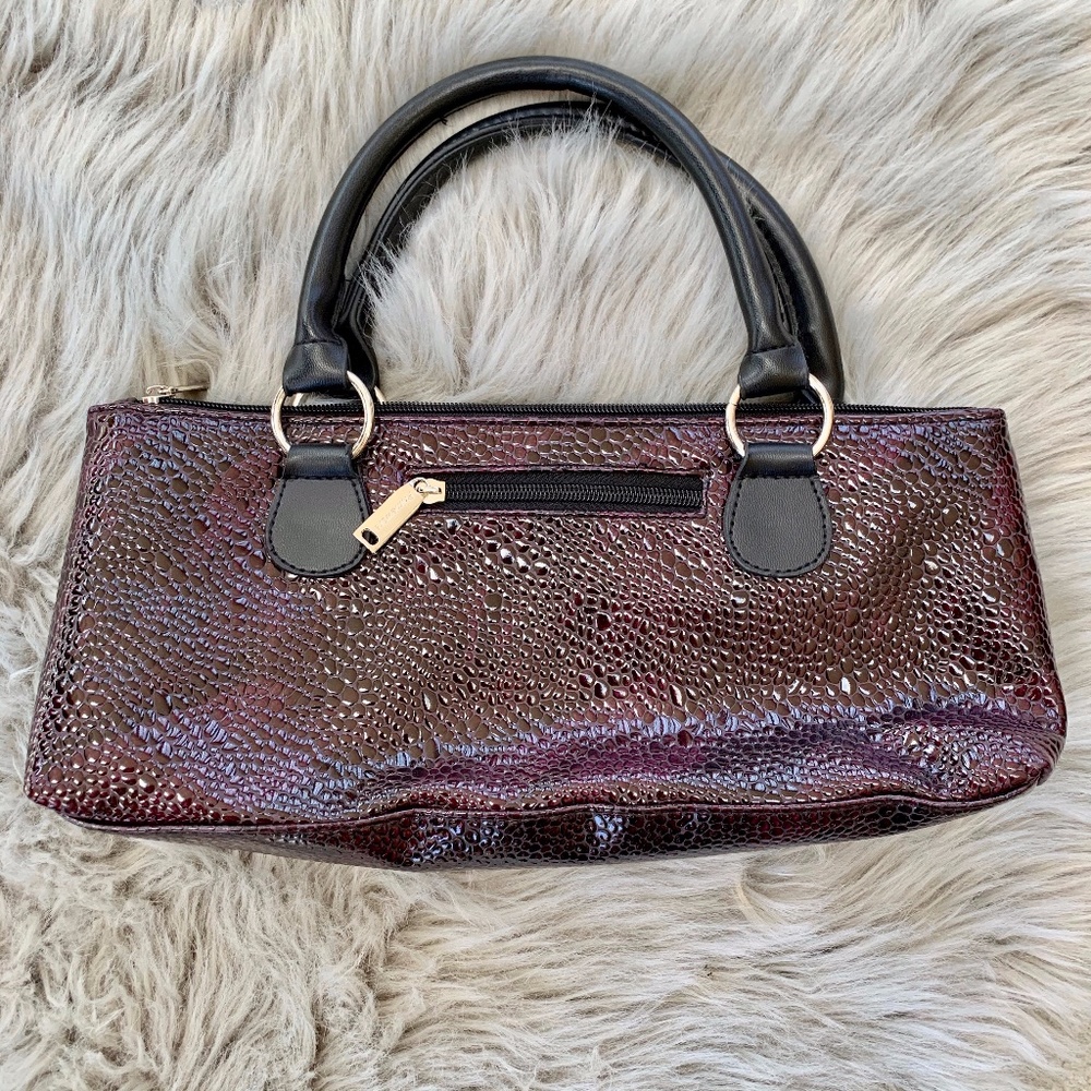 Primeware Crocodile Insulated Wine Clutch NWOT